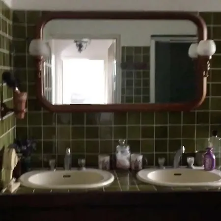 Daire With Kitchen In Charming Provencal House