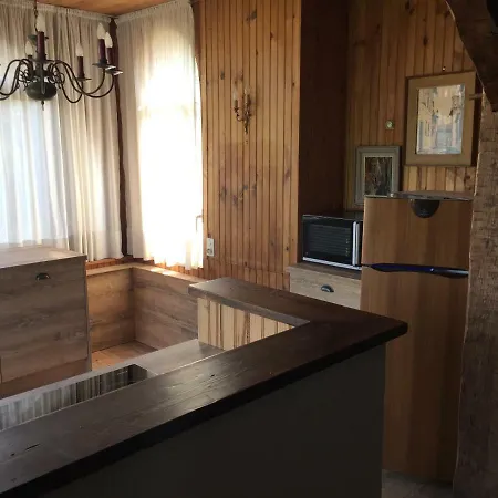 With Kitchen In Charming Provencal House Lägenhet